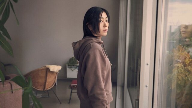 波乱万丈！10代で結婚した有名人は？子育て終了後何してる？