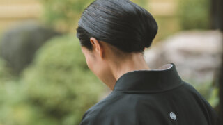 お葬式の髪型どうする？ロングでおろしたままはOK？アレンジ方法も